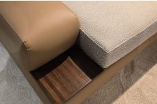 Lora Köşe Takımı