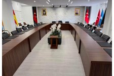 U Toplantı Masası